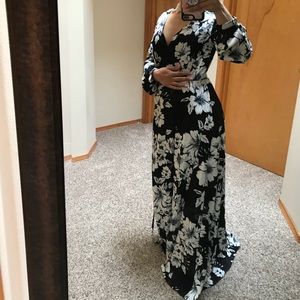 NWT Lulus Long sleeve floral dress